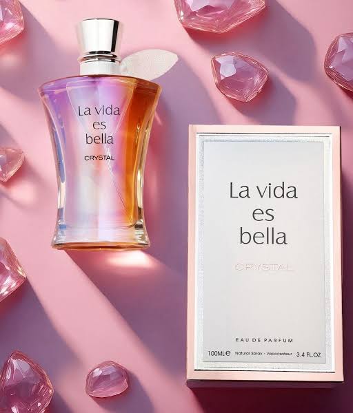 La Vida Es Bella: Crystal by FRAGRANCE WORLD - 3ml, 5ml Sample/Decant | Black Currant, Iris & Praline