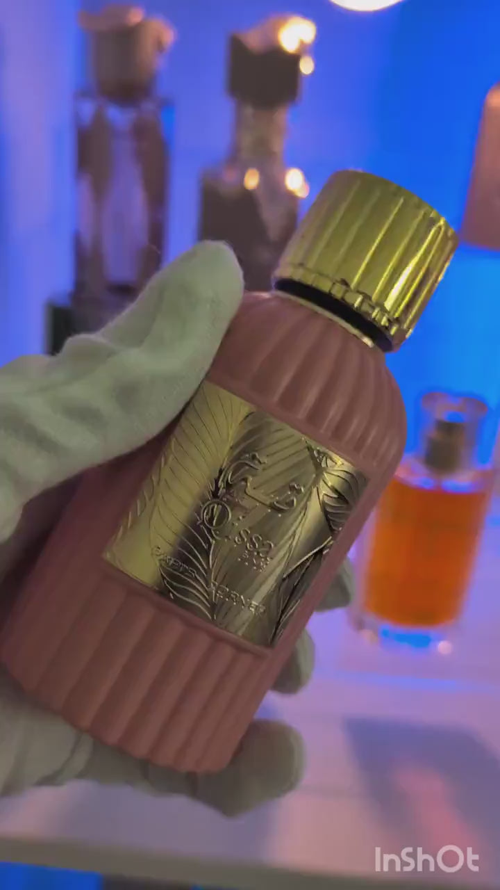 Paris Corner - Qissa Pink: 3ml/5ml/10ml Luxurious Strawberry and Marshmallow Middle Eastern Fragrance Perfume Sample - Decants